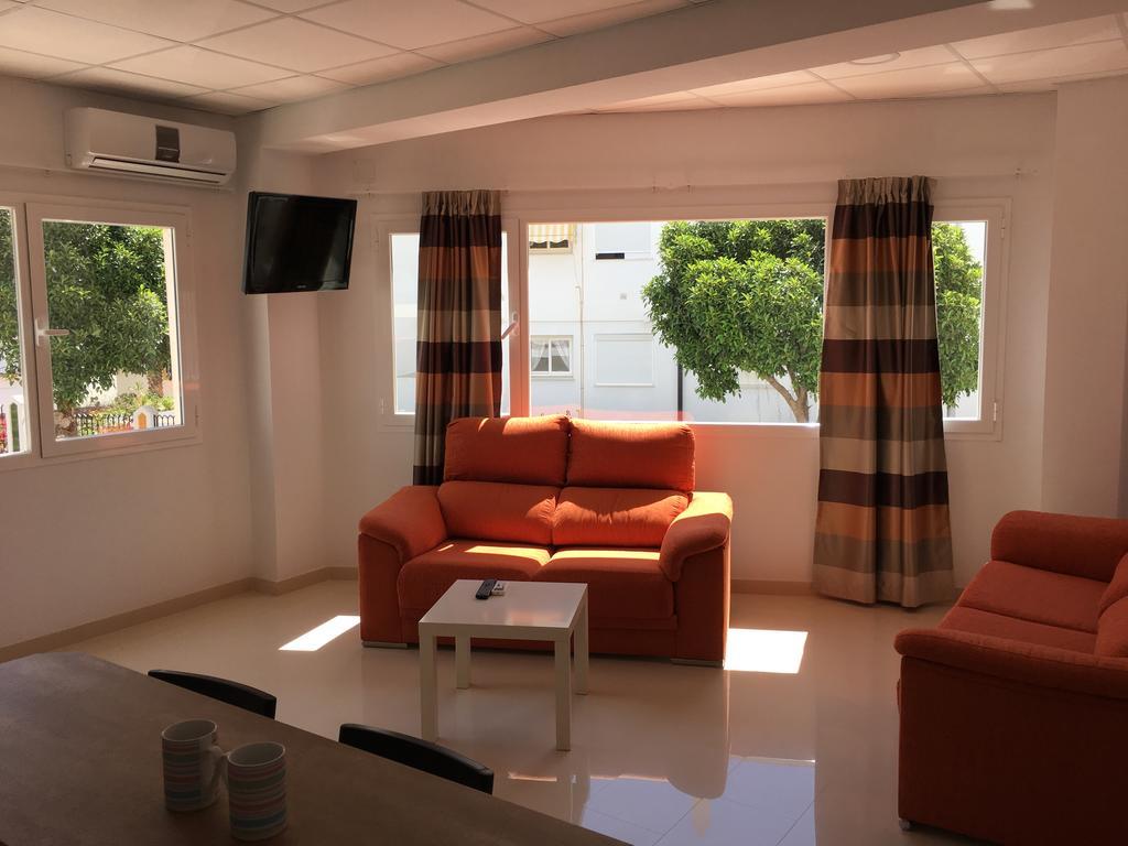 Apartamentos Carmen Teresa Torremolinos Esterno foto
